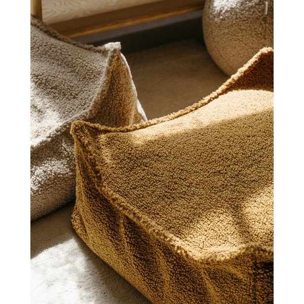 Hnědý dětský sedací vak z textilie bouclé Square – Wigiwama-image-2