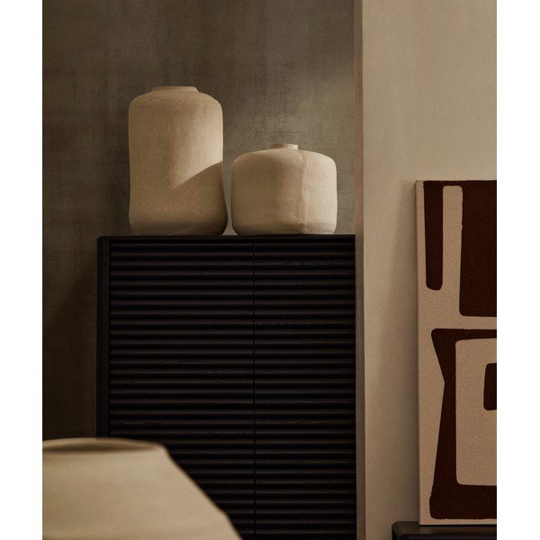 Krémová vysoká váza z papírmaše (výška 55 cm) Serina – Kave Home-image-1