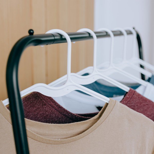 Plastová ramínka v sadě 5 ks – Addis-image-4