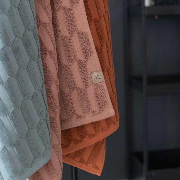 Tmavě zelený bavlněný ručník 50x95 cm Geo – Mette Ditmer Denmark-image-2