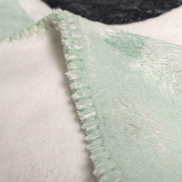 Světle zelená dětská deka z mikrovlákna 140x110 cm Panda – Moshi Moshi-image-2