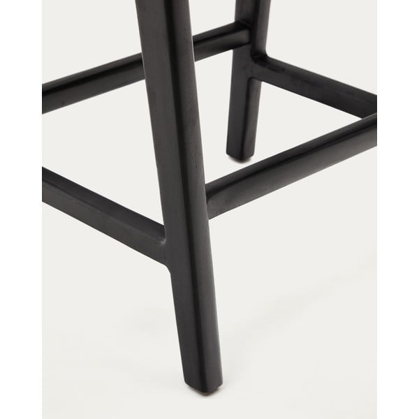 Černá barová stolička z mahagonového dřeva Calixta – Kave Home-image-4