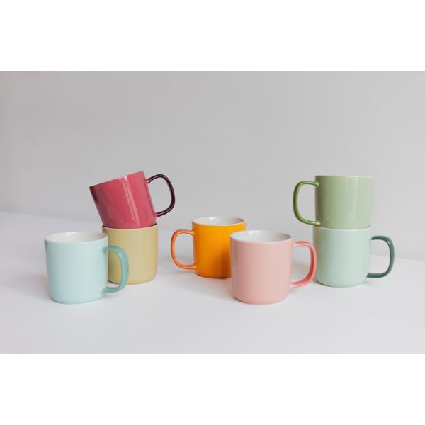 Zelený hrnek z kostního porcelánu 370 ml Mae – ONA-image-3