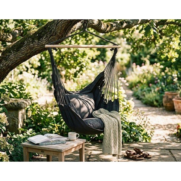 Černé polstrované závěsné zahradní křeslo Tobago – Garden Pleasure-image-1
