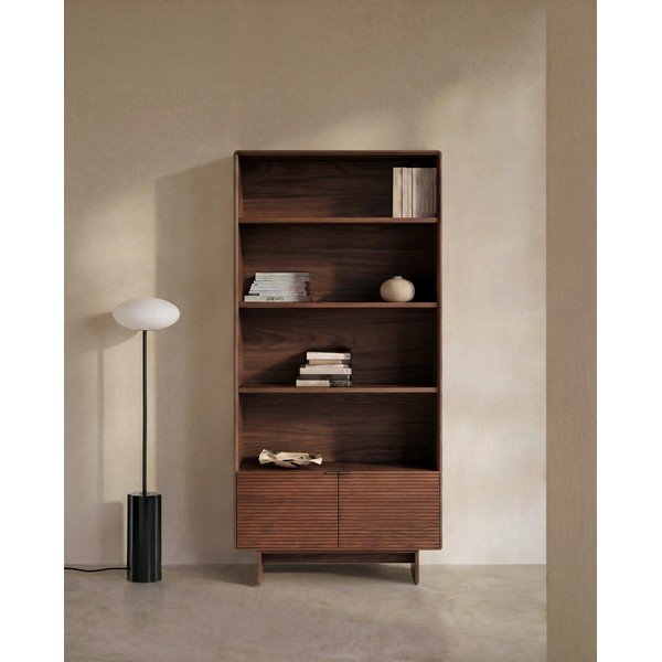 Regál v dekoru ořechu v tmavě přírodní barvě 90x190x35 cm Norlen – Kave Home-image-1