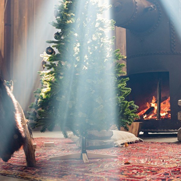 Černý stojan na vánoční stromeček z kovu a dřeva Tree Nest Gentle-image-1