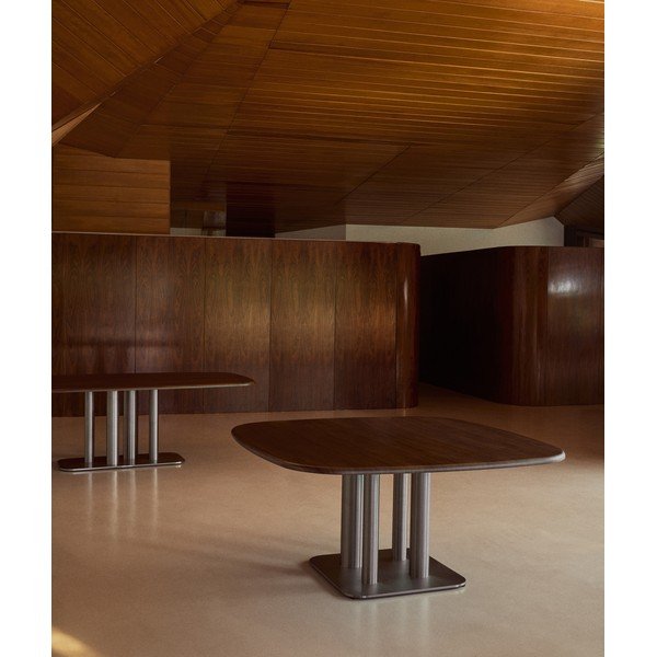 Jídelní stůl v dekoru ořechu 150x150 cm Melvar – Kave Home-image-2