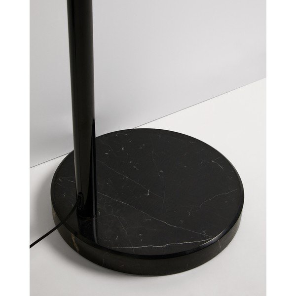 Černá stojací lampa s kovovým stínidlem (výška 160 cm) Madali – Kave Home-image-3