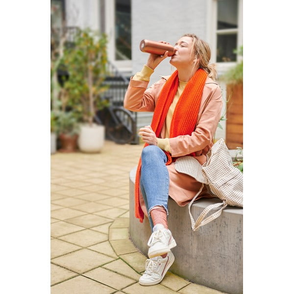 Tmavě šedá nerezová lahev 500 ml Titanium – Mepal-image-4