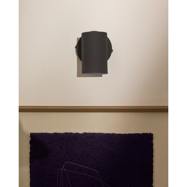 Černé kovové nástěnné svítidlo Manie – Kave Home-image-3