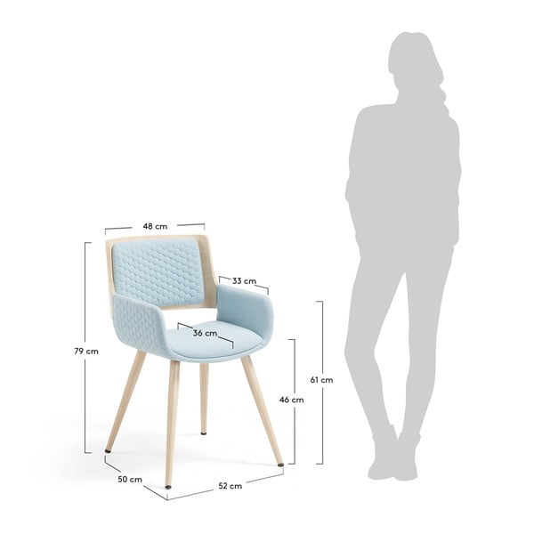 Světle modrá židle s dřevěným podnožím a područkami La Forma Andre-image-2