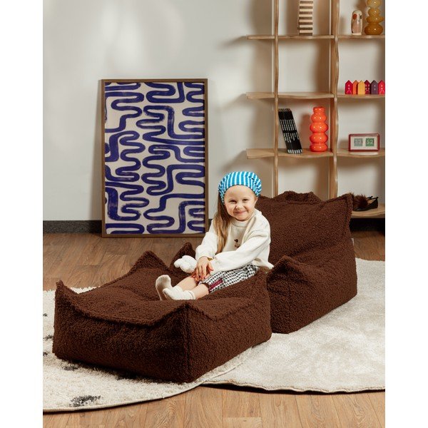 Tmavě hnědý dětský puf z textilie bouclé Warm Hazel – Wigiwama-image-4