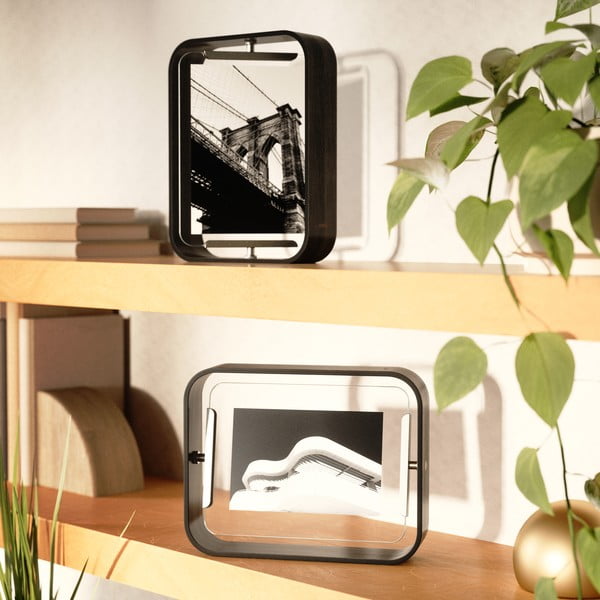 Černý dřevěný stojací rámeček 19x24 cm Bellwood – Umbra-image-4