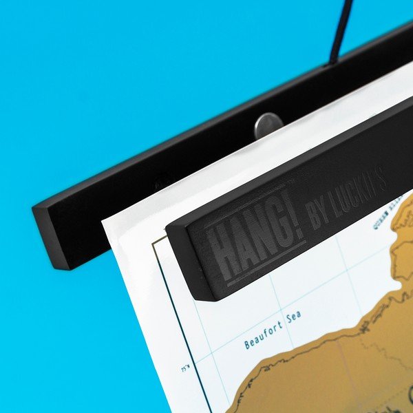 Závěsný držák na mapu Luckies of London Hang!-image-3