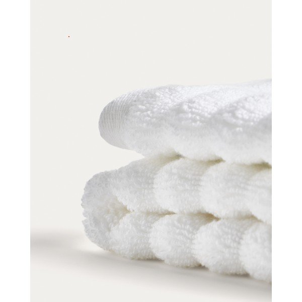 Bílý froté bavlněný ručník 50x90 cm Navira – Kave Home-image-4