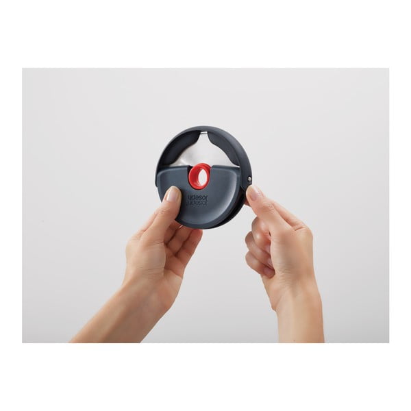 Silikonovo-nerezový kráječ na pizzu Disc – Joseph Joseph-image-1