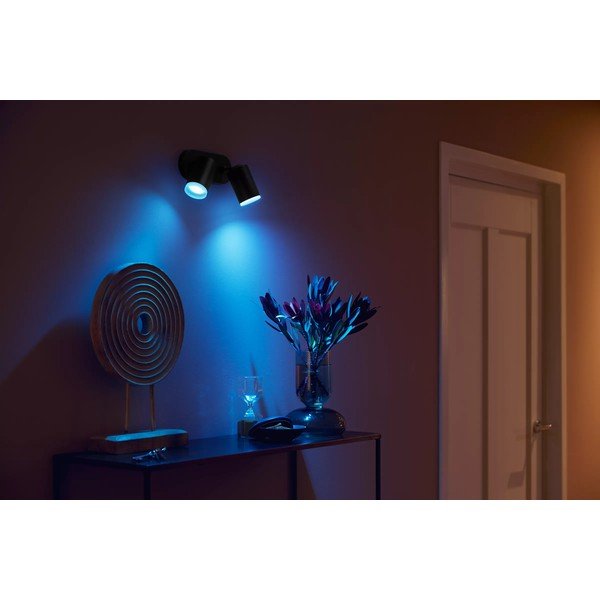 Smart bodové svítidlo GU10, 6 W Fugato – Philips Hue-image-1