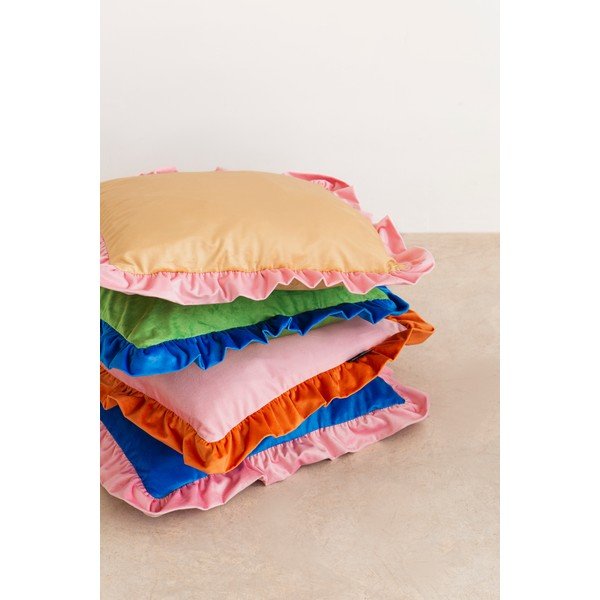 Sametový dekorační polštář 55x55 cm – Really Nice Things-image-1