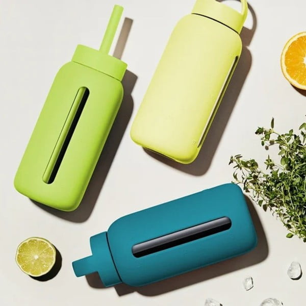 Zelená cestovní lahev 720 ml Electric Lime – Muuki-image-3