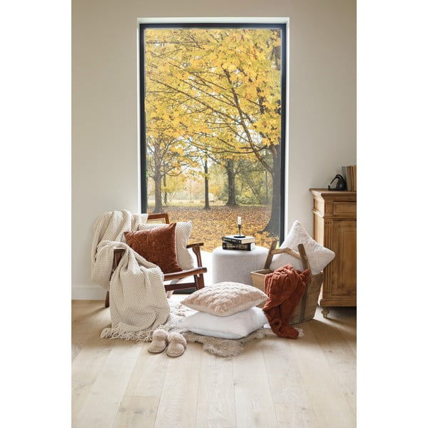 Dekorační polštář z mikroplyše 45x45 cm Rava – Tiseco Home Studio-image-1