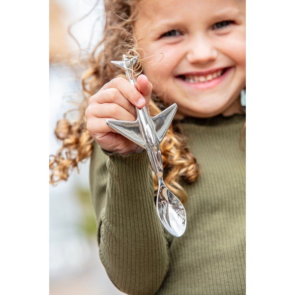 Nerezová dětská lžička ve stříbrné barvě Plane – Zilverstad-image-1