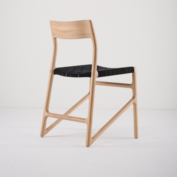 Jídelní židle z masivního dubového dřeva s černým sedákem Gazzda Fawn-image-3