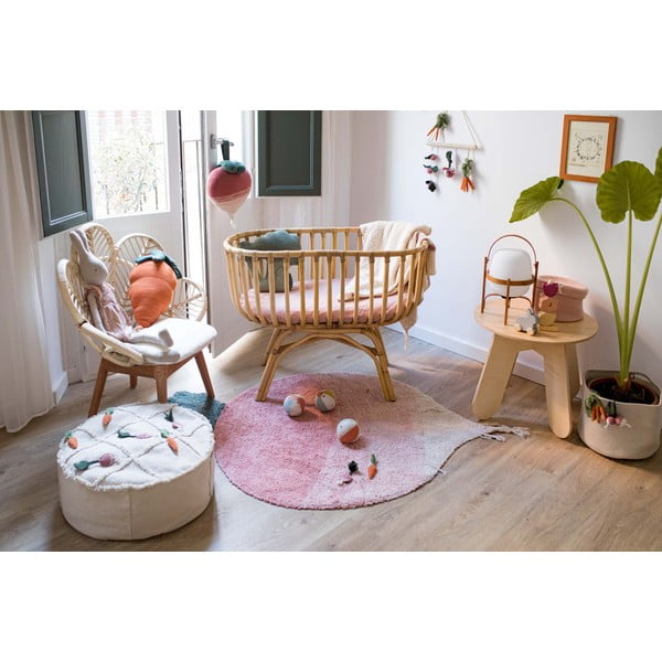 Růžový pratelný ručně tkaný bavlněný dětský koberec 100x150 cm Ramona the Radish – Lorena Canals-image-1