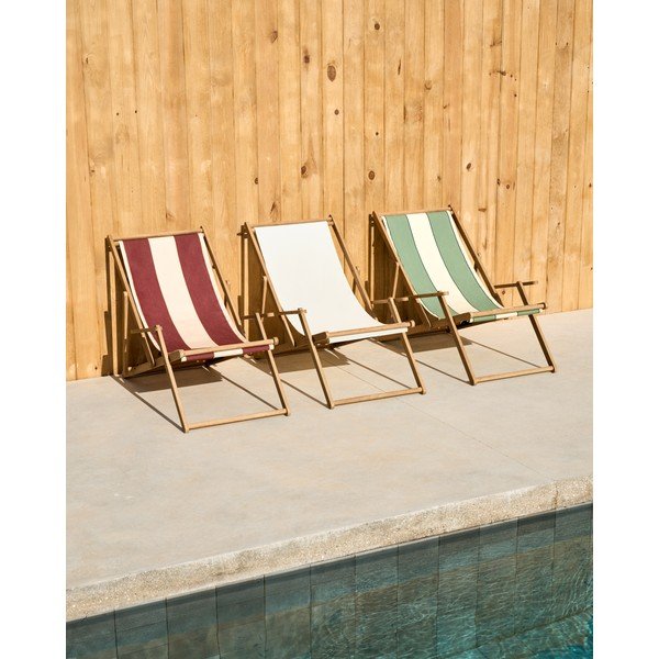 Červené dřevěné zahradní lehátko Vilara – Kave Home-image-1