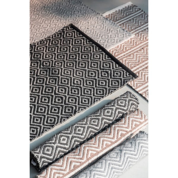 Tmavě šedá koupelnová předložka Wenko Turpan, 80 x 50 cm-image-4