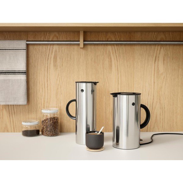 Plastová rychlovarná konvice ve stříbrné barvě 1,5 l EM77 – Stelton-image-1