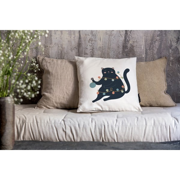 Povlak na polštář s vánočním motivem 45x45 cm Festive Cat – Butter Kings-image-1