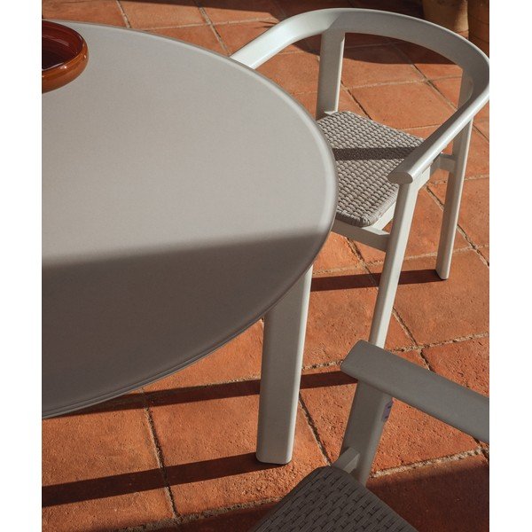 Kulatý zahradní jídelní stůl se skleněnou deskou ø 120 cm Erice – Kave Home-image-2