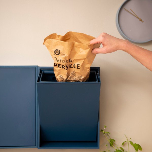 Modrý odpadkový koš na tříděný odpad/nástěnný z recyklovaného plastu Recycling Box – ReCollector-image-1