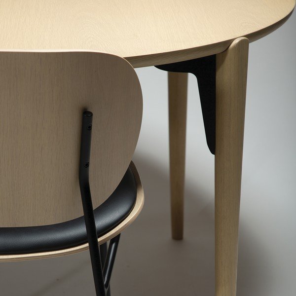 Kulatý jídelní stůl v dekoru dubu ø 122 cm Paragon – DAN-FORM Denmark-image-1