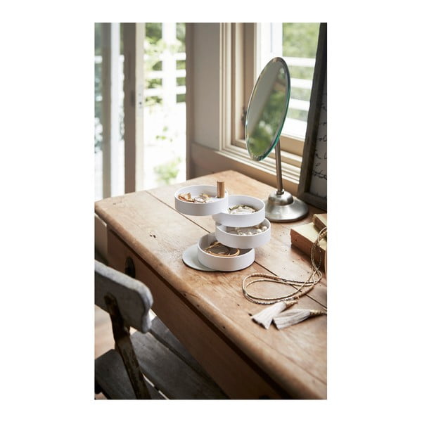 Bílá šperkovnice s detailem z bukového dřeva YAMAZAKI Tosca-image-2