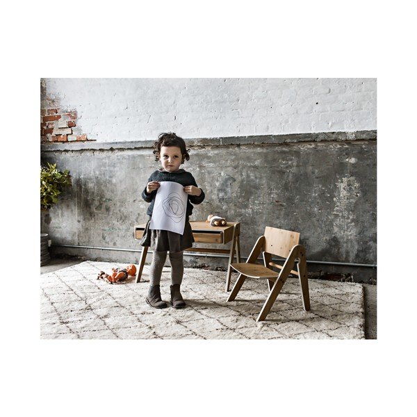 Dětský psací stůl z bambusu Moso s šedými detaily We Do Wood Geo's-image-1