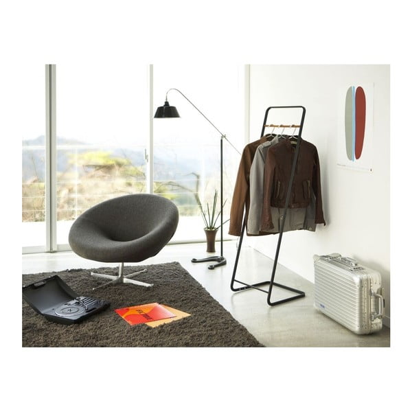 Černý kovový stojan na oblečení Tower – YAMAZAKI-image-4