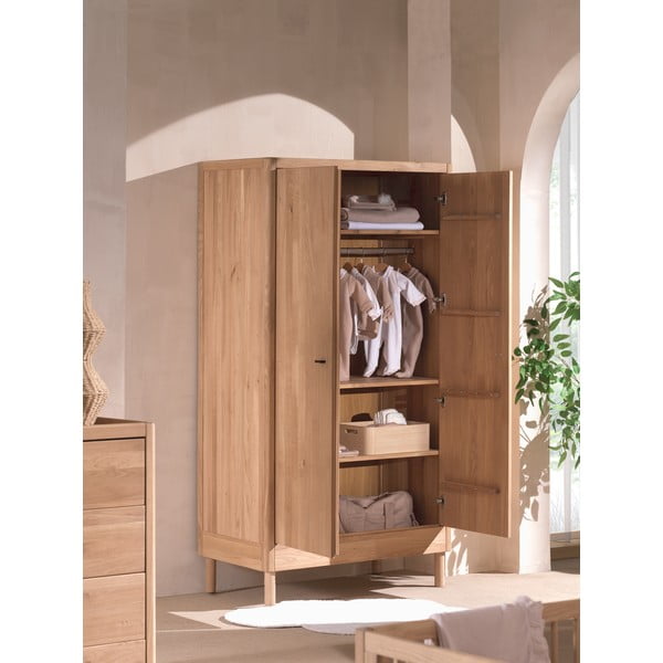 Dětská šatní skříň z dubového dřeva v přírodní barvě 100x190x55 cm Forrest – Vipack-image-4
