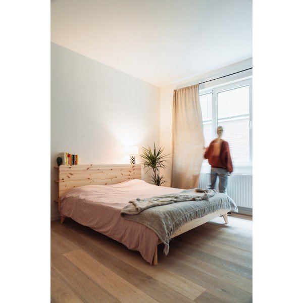 Dvoulůžková postel z borovicového dřeva s roštem 160x200 cm Retreat – Karup Design-image-1