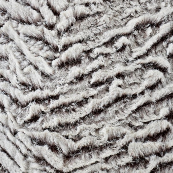 Dekorační polštář z umělé kožešiny 43x43 cm Wolf Faux Fur – Catherine Lansfield-image-2