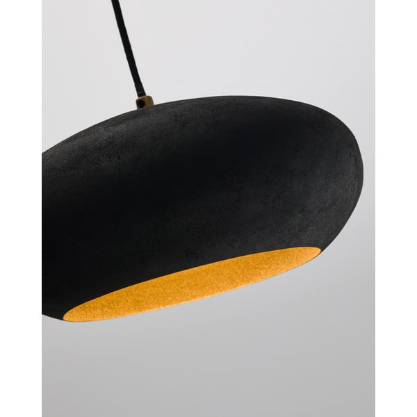 Černé závěsné svítidlo s kovovým stínidlem ø 30 cm Inda – Kave Home-image-3