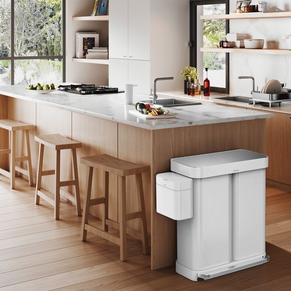 Bílý nášlapný ocelový odpadkový koš 58 l – simplehuman-image-1