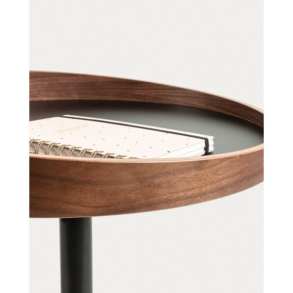 Kulatý odkládací stolek s deskou v dekoru ořechového dřeva ø 46 cm Kaori – Kave Home-image-2