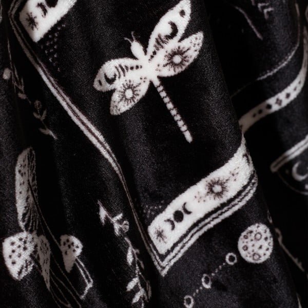 Černá deka s haloweenským motivem z mikroplyše 130x170 cm Enchanted Witchcraft – Catherine Lansfield-image-2