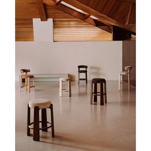 Hnědá/v tmavě přírodní barvě barová stolička z jasanového dřeva (výška sedáku 75 cm) Granite – Kave Home-image-4