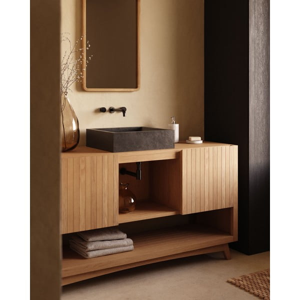 Nízká skříňka pod umyvadlo z teakového dřeva v přírodní barvě 140x80 cm Kuveni – Kave Home-image-1