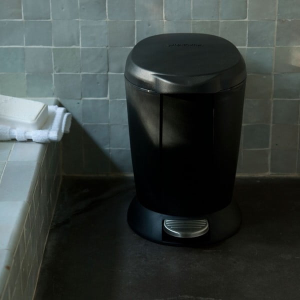 Pedálový plastový odpadkový koš 6 l - simplehuman-image-1