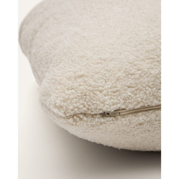Krémový polštář na gauč z textilie bouclé Martina – Kave Home-image-2