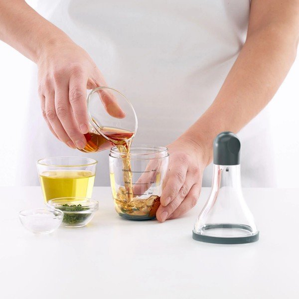 Tritanový dressing shaker – Lékué-image-3