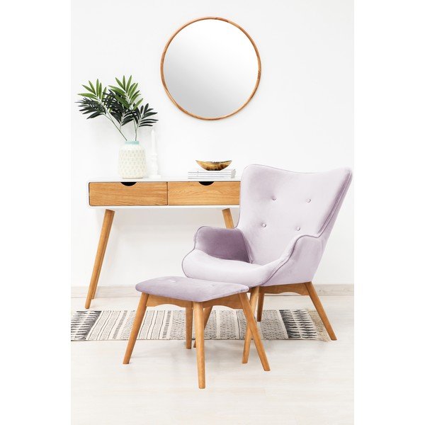 Levandulově fialové křeslo a podnožka s podnoží v přírodní barvě Vivonita Cora Velvet-image-1